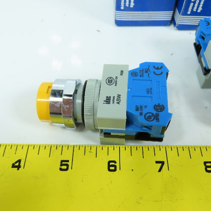 Idec ABW ABW210-Y 22mm Yellow Momentary Contact Push Button Switch Lot Of 2 NEW