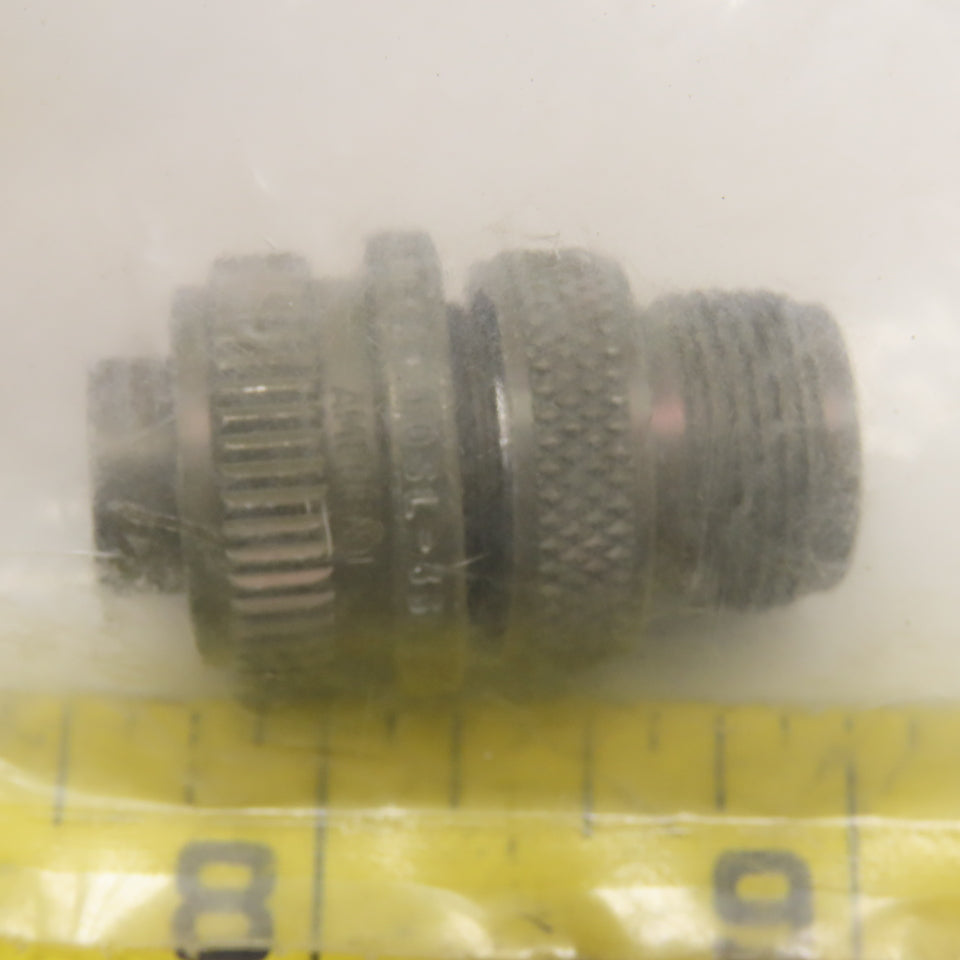 Amphenol 10-820062-03S 3 Position Solder Cup Circular Connector