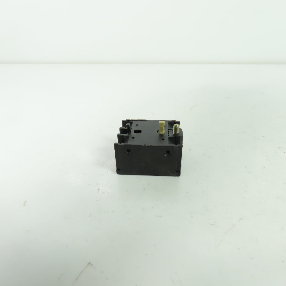 General Electric 080B10D Cema Contact Block 660V 10A Lot Of 2