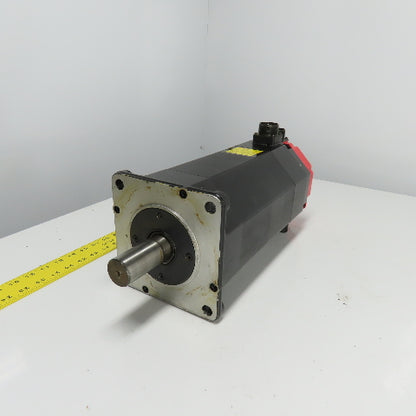 Fanuc A06B--0572-B077 aL50/2000 6.0KW AC Servo Motor 143V 3Ph 2000RPM