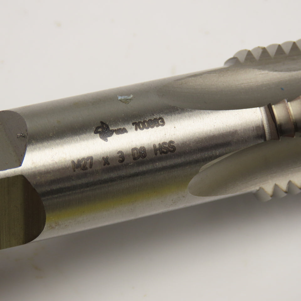 Fastcut Tool 23086 M27 x 3.0 D8 4 Flute Metric Plug Tap HSS