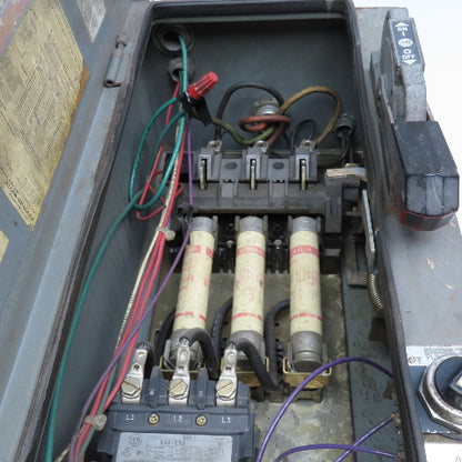 Allen Bradley 512-CJCD-25R 600V 45A 25Hp Fused Combination Starter Disconnect