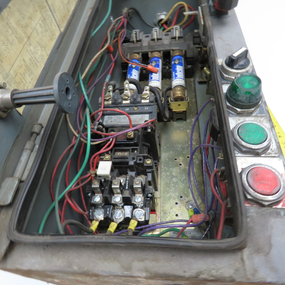 Allen Bradley 512-CJCD-25R 600V 45A 25Hp Fused Combination Starter Disconnect