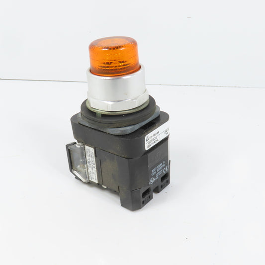 Allen Bradley 800TC-PB16A Amber Momentary Contact Push Button 120V 800TC-XA