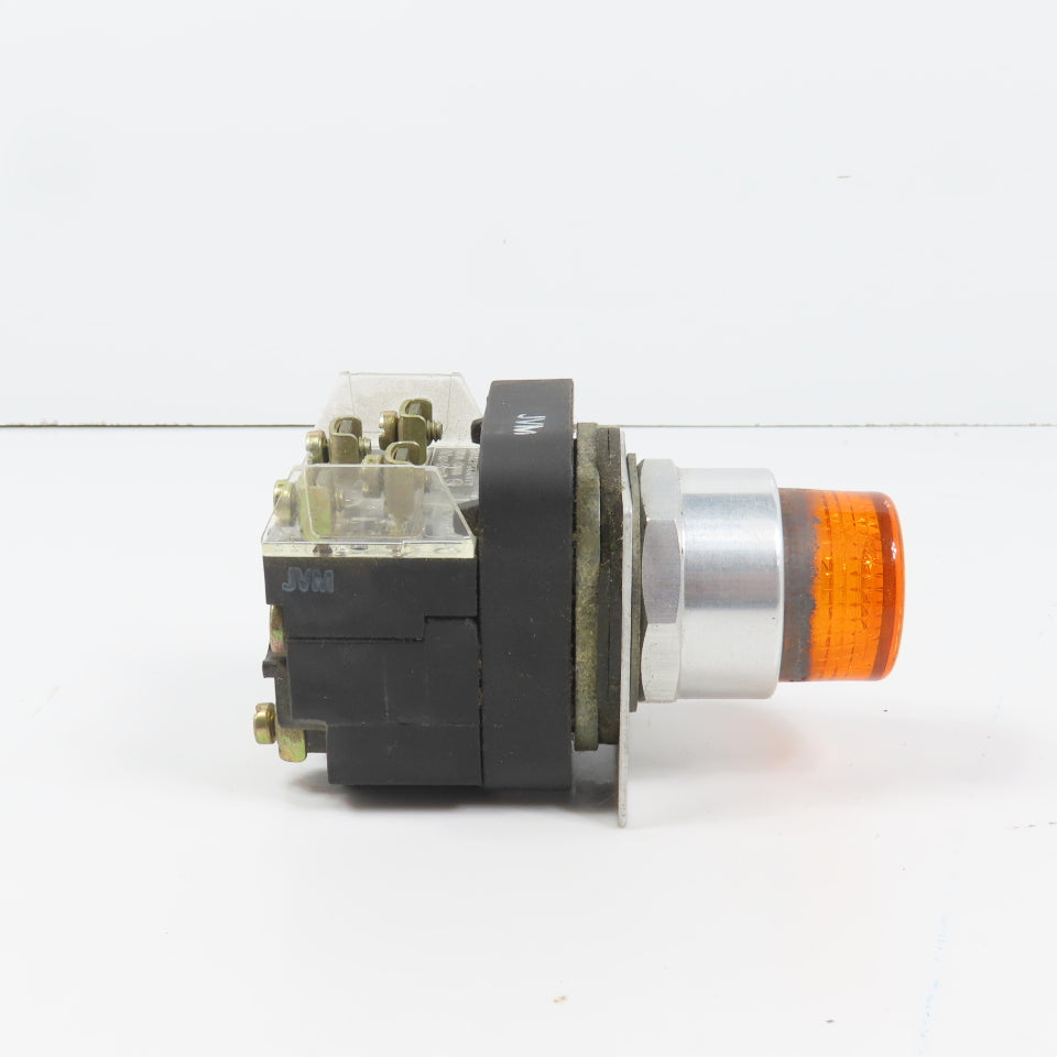 Allen Bradley 800T-PB16 Amber Momentary Contact Push Button 120V W/ 800T-XA