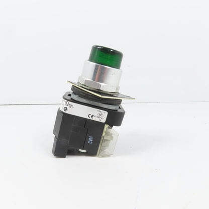 Allen Bradley 800T-QBH2G Green Momentary Contact Push Button 12-130V W/ 800T-XA