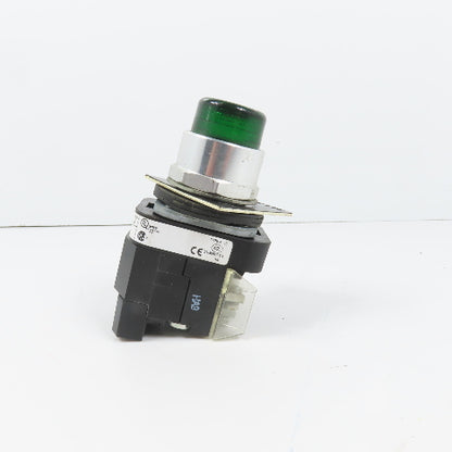 Allen Bradley 800T-QBH2G Green Momentary Contact Push Button 12-130V W/ 800T-XA