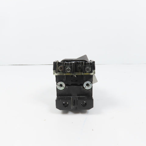 Allen Bradley 800TC-PB16 White Momentary Contact Push Button 120V W/ 800TC-XA