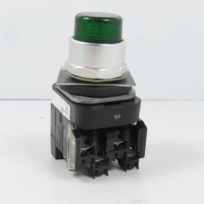 Allen Bradley 800TC-PB16G Green Momentary Contact Push Button 120V W/ 800TC-XA