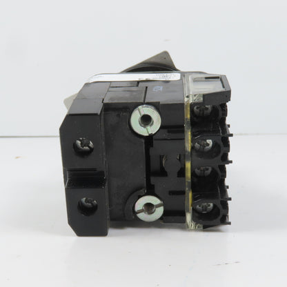 Allen Bradley 800TC-PB16G Green Momentary Contact Push Button 120V W/ 800TC-XA