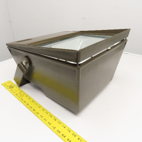 Hubbell MVM Series 150W 115-277/208-240V Metal Halide Wall Pack Light Fixture