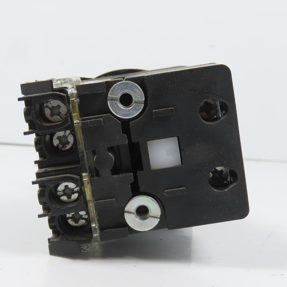 Allen Bradley 800TC-FXQH2RA1 Push/Pull Illuminated Emergency Stop Button 12-130V