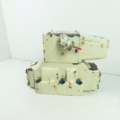 Vickers DC5S4 069A E 5* Directional Control Valve 115V Coil W/ Manifold