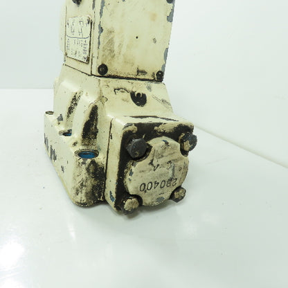 Vickers DC5S4 069A E 5* Directional Control Valve 115V Coil W/ Manifold