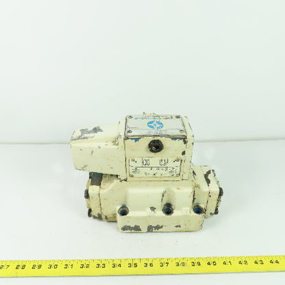 Vickers DC5S4 069A E 5* Directional Control Valve 115V Coil W/ Manifold
