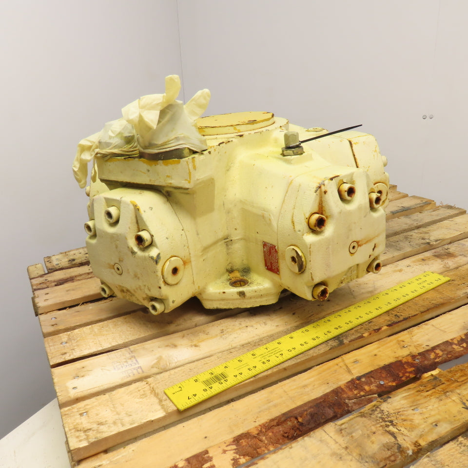 Pleiger M02000-05-209 Radial Piston Hydraulic Motor 2400cm3 / Revolution 240RPM