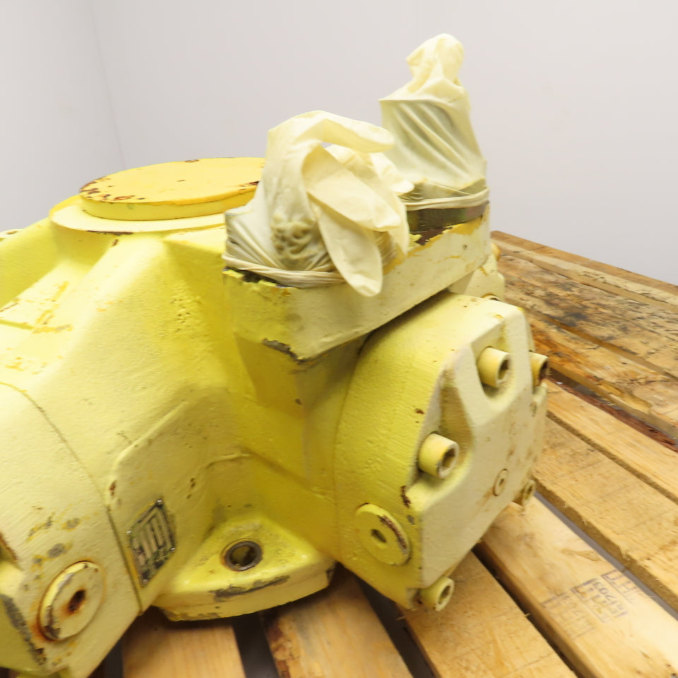 Pleiger M02000-05-209 Radial Piston Hydraulic Motor 2400cm3 / Revolution 240RPM