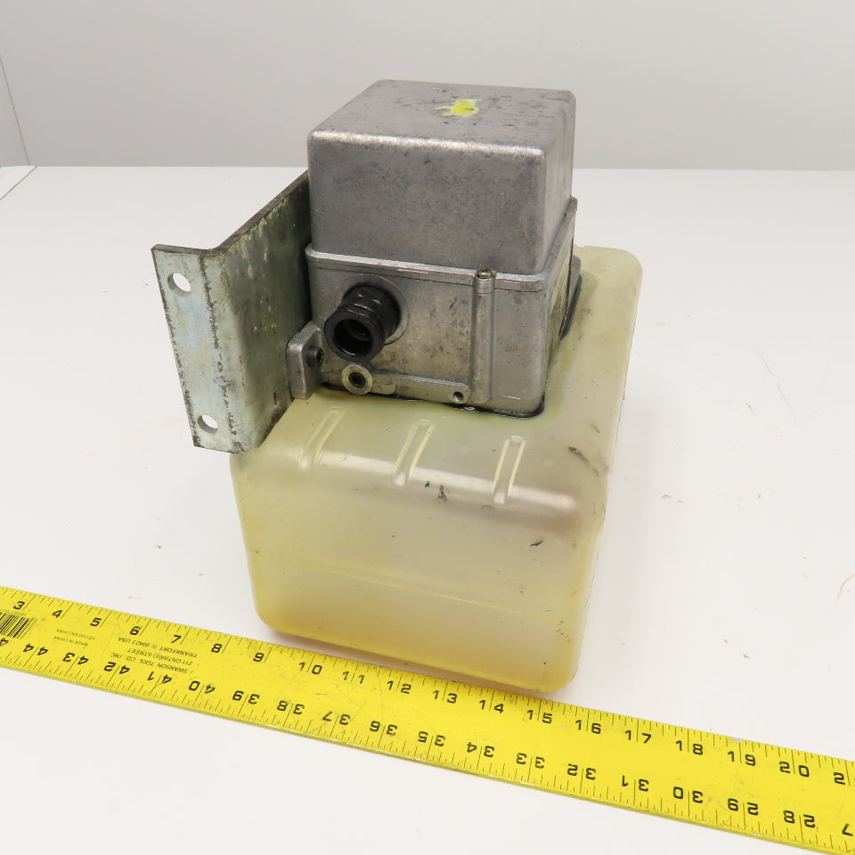 Showa LCB 4 310C 6 Liter Automatic Lubrication System 0.1L/Min 100V 50/60Hz