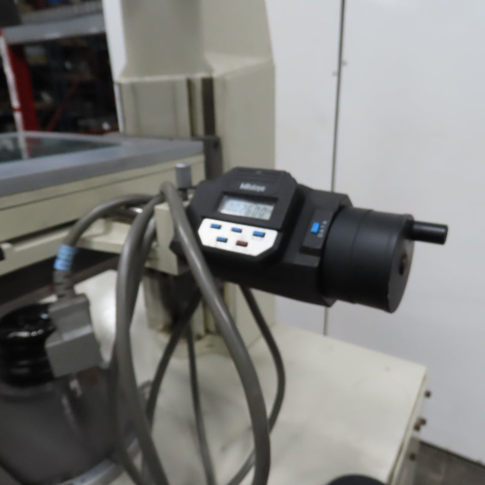 Mitutoyo 305-103A PV600A 24" Profile Projector Optical Comparator 120V