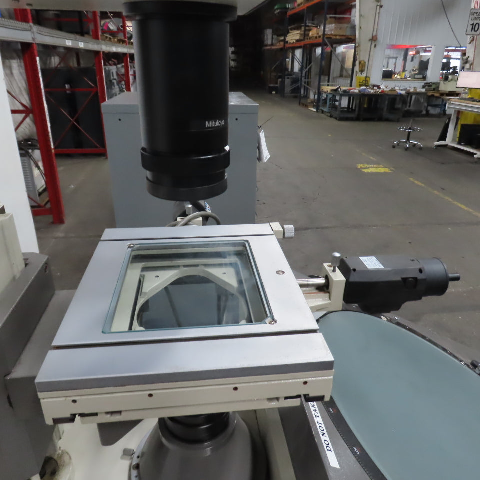 Mitutoyo 305-103A PV600A 24" Profile Projector Optical Comparator 120V