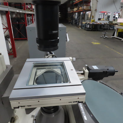 Mitutoyo 305-103A PV600A 24" Profile Projector Optical Comparator 120V