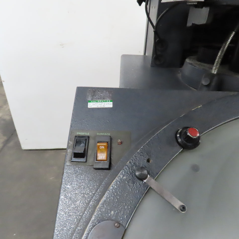 Starrett Sigma VF600 Vertical Optical Comparator 115V W/ Quadra-Chek 200 DRO