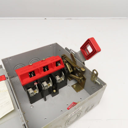 General Electric THN3361 30A 600VAC 250VDC 3 Pole Safety Disconnect Switch
