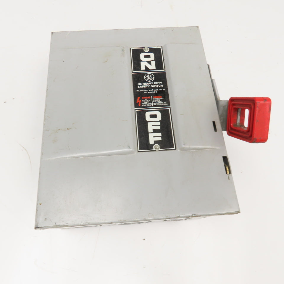 General Electric THN3361 30A 600VAC 250VDC 3 Pole Safety Disconnect Switch