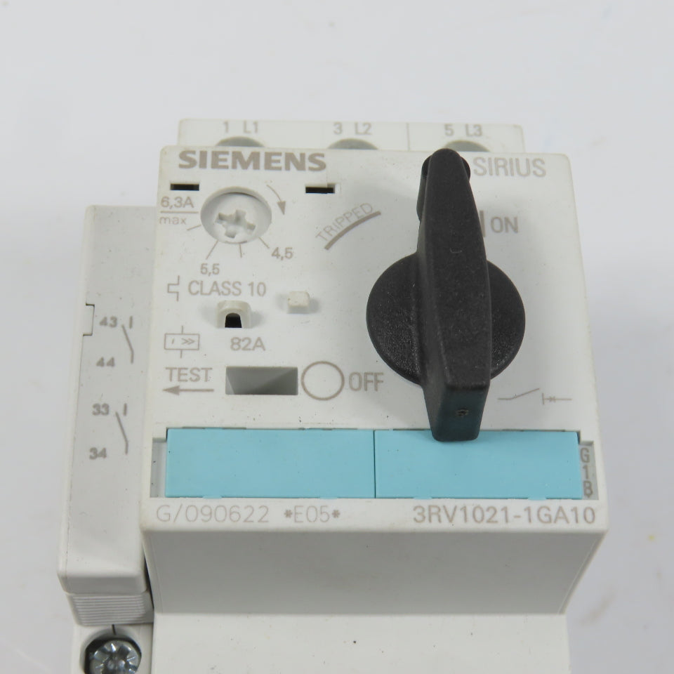 Siemens 3RV1021-1GA10 Sirius Circuit Breaker / Motor Protector 4.5-6.3 Amp W/Aux