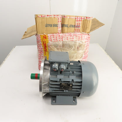 Volt elektrik VM 132S-2 6.6kW IMB3 AC Electric Motor 480V 3PH 3540RPM 35mm NEW