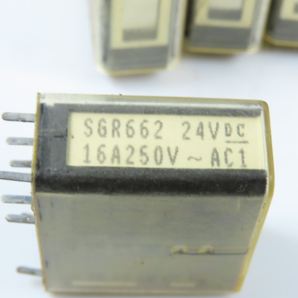 Elesta SGR662 16A 250V Power Relay 8-Pin 24VDC Coil Lot Of 16