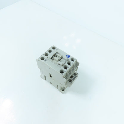 Allen Bradley 700-CF400* Ser A 20A 600V Contactor Relay 120V Coil