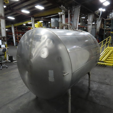 Zero A0L700 NV 700 Gallon Stainless Steel Jacket Liquid Holding Farm Bulk Tank