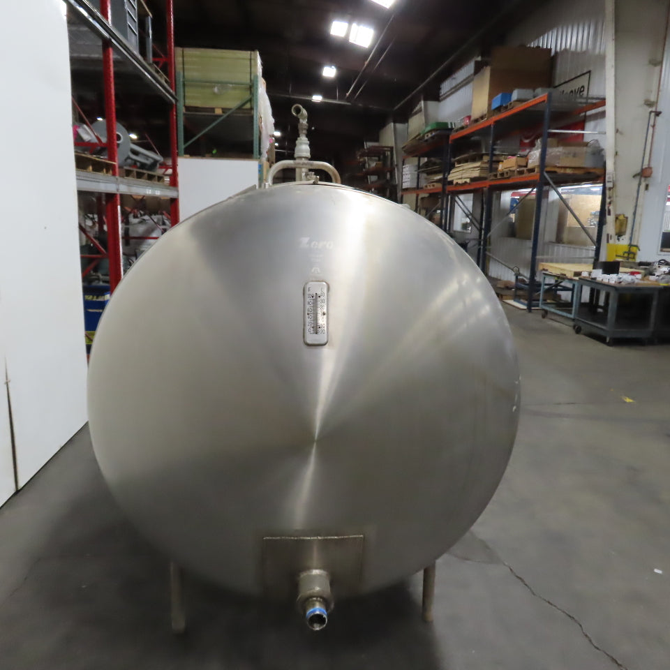Zero A0L700 NV 700 Gallon Stainless Steel Jacket Liquid Holding Farm Bulk Tank