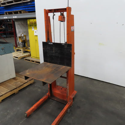 Economy MV-54 750LB Capacity Manual Powered Die Lift Stacker Straddle 53" Height