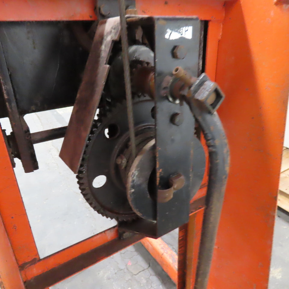 Economy MV-54 750LB Capacity Manual Powered Die Lift Stacker Straddle 53" Height