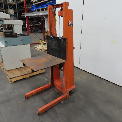 Economy MV-54 750LB Capacity Manual Powered Die Lift Stacker Straddle 53" Height