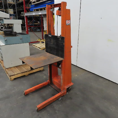 Economy MV-54 750LB Capacity Manual Powered Die Lift Stacker Straddle 53" Height