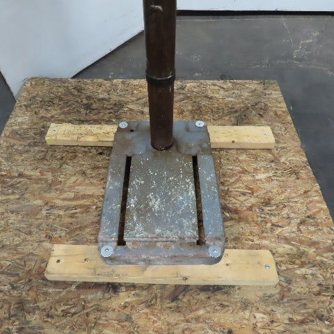 Delta 15-090 Floor Model 15" Drill Press 0.5HP 115V Single Phase 10x10.5" Table