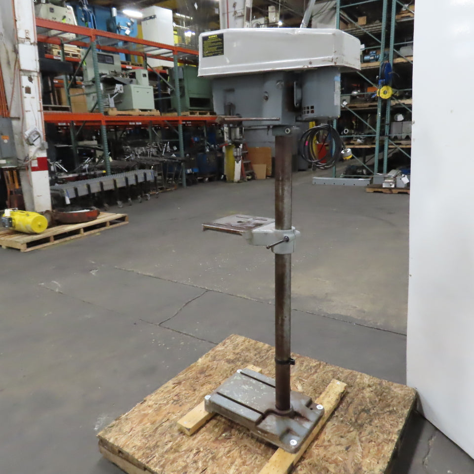 Delta 15-090 Floor Model 15" Drill Press 0.5HP 115V Single Phase 10x10.5" Table