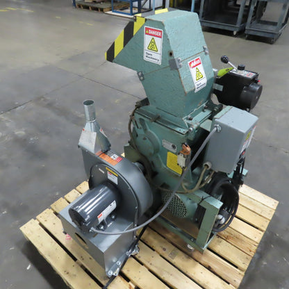 Rapid 79C 5HP Plastic Granulator Recycler 230/460V 3PH W/ Dayton 1.5HP Blower