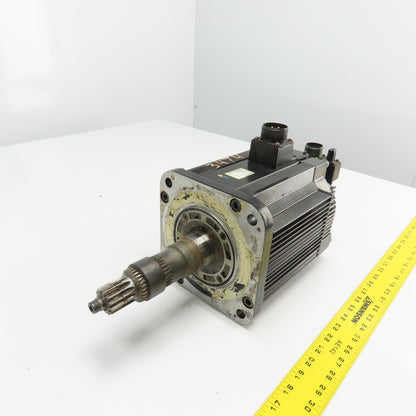 Yaskawa SGMGH-44A2A-YR15 4400W AC Servo Motor 1500RPM 200V 45A 28.4Nm W/Encoder