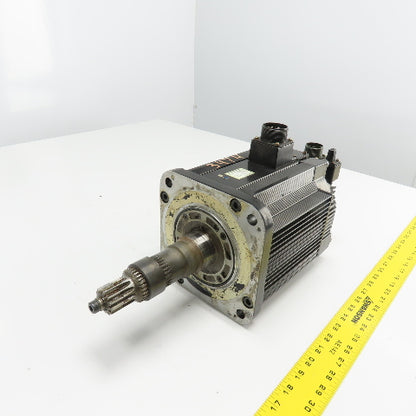 Yaskawa SGMGH-44A2A-YR15 4400W AC Servo Motor 1500RPM 200V 45A 28.4Nm W/Encoder