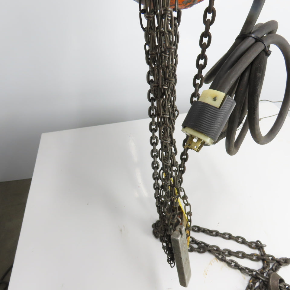 Yale 1E13W1 1/2 Ton 1000LB Electric Chain Hoist 3Ph 230V 12' Lift