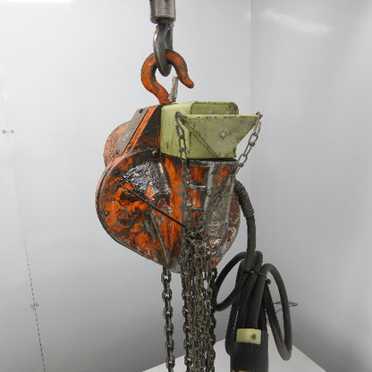 Yale 1E13W1 1/2 Ton 1000LB Electric Chain Hoist 3Ph 230V 12' Lift
