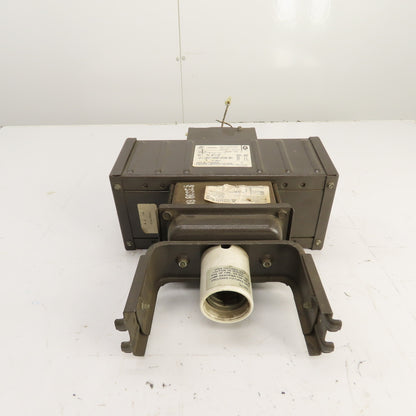Lumark MHSS-M-400-MT-U Type MH M-59 Lighting Fixture 400W 120-277VAC 60HZ CW