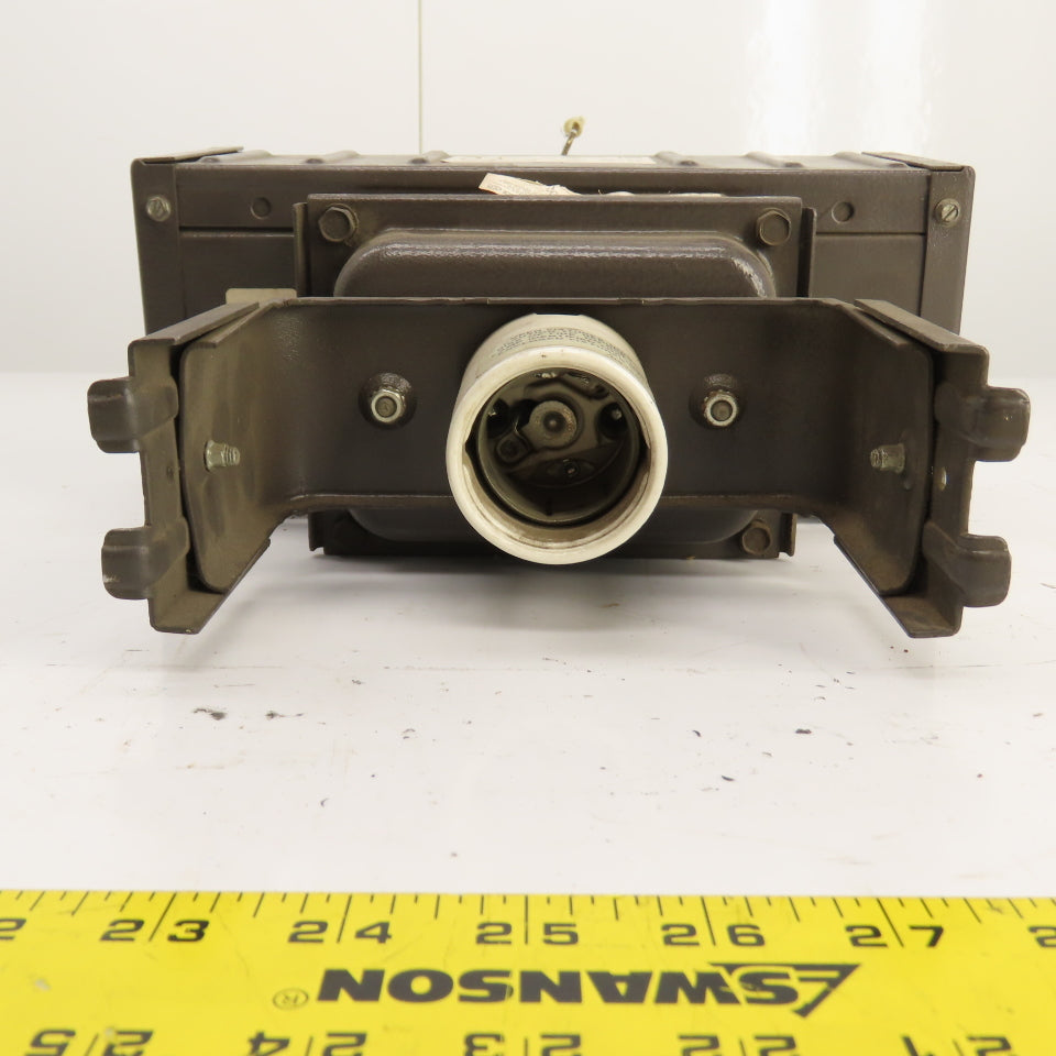 Lumark MHSS-M-400-MT-U Type MH M-59 Lighting Fixture 400W 120-277VAC 60HZ CW