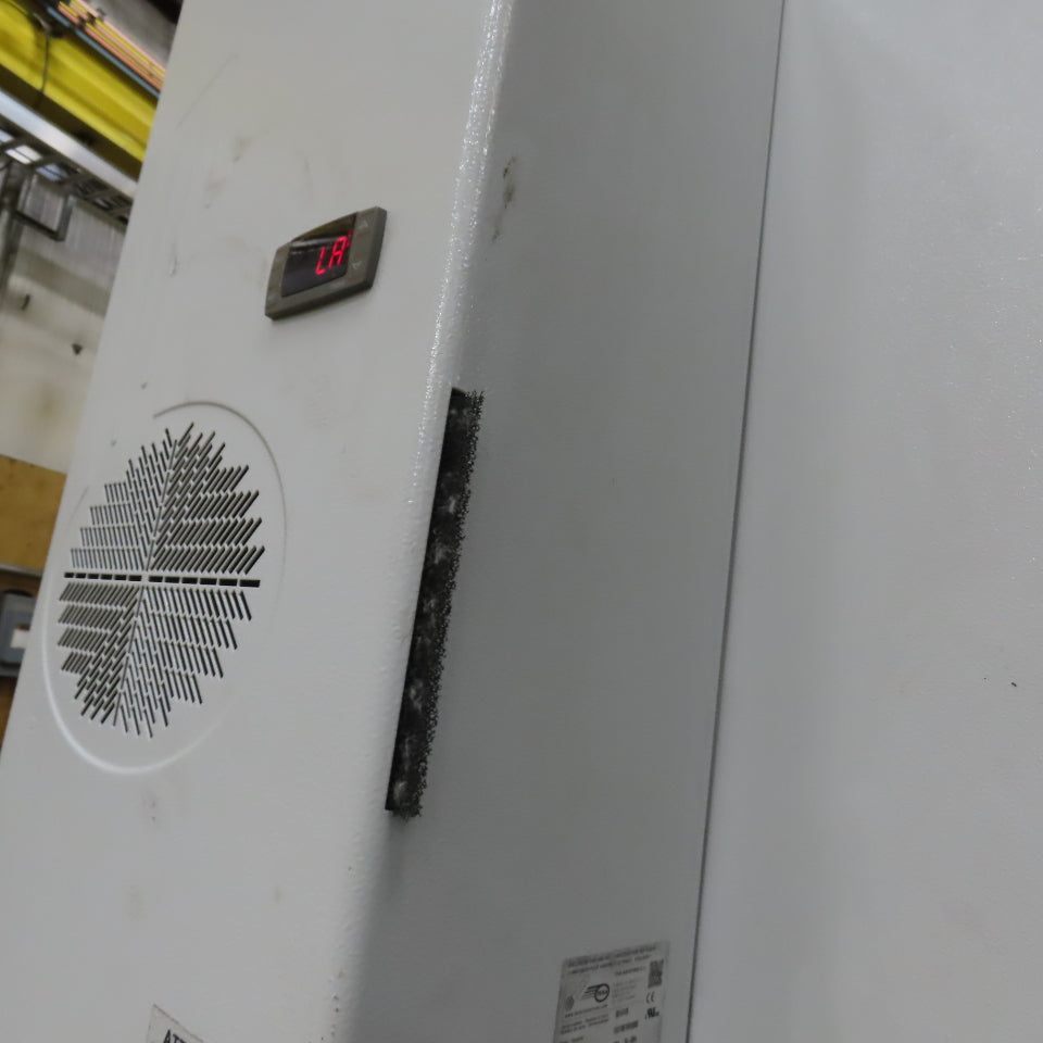 2017 Dan Technology Dual Station Robotic Polishing Cell Fanuc M-710iC/50