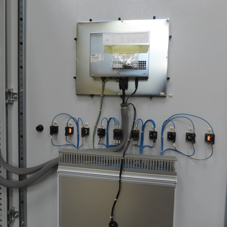 2017 Dan Technology Dual Station Robotic Polishing Cell Fanuc M-710iC/50