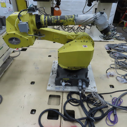 2017 Dan Technology Dual Station Robotic Polishing Cell Fanuc M-710iC/50